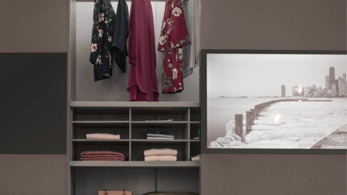 Armadio con TV Planblog3 di Maronese