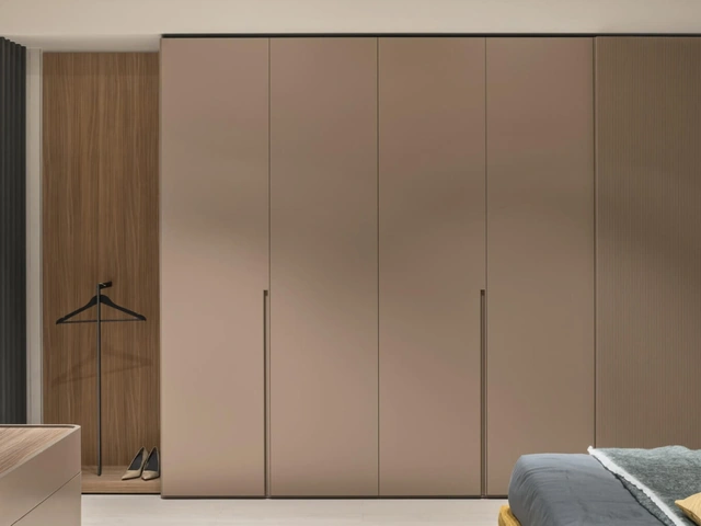 Armadio scorrevole Sistema Secret laccato di Maronese