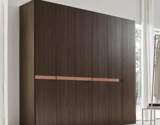 Armadio con anta battente Wrap di Maronese