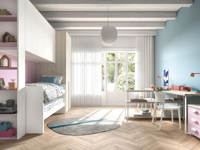 Camera con ponte e angolo studio Room 145 di Zg Mobili