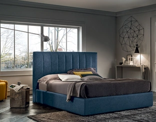 Letto in tessuto con testiera lavorata a righe verticali Clyde di Felis