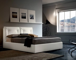 Letto in pelle con testiera Edgar di Felis