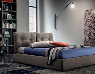 Letto con testiera trapuntata Scotty di Felis