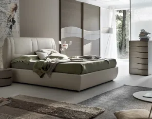 Letto in ecopelle imbottito con testiera Soft di Maronese Acf