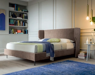 Letto in tessuto con testiera dai bordi ripiegati Spencer di Felis