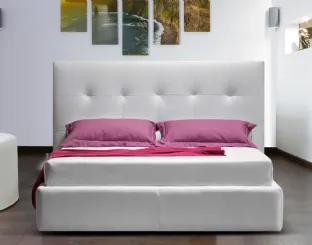 Letto Wall in pelle con testiera trapuntata di Nicoletti Home