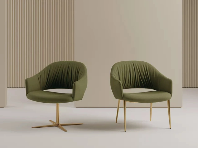 Poltroncina Nova in tessuto imbottito di Bontempi