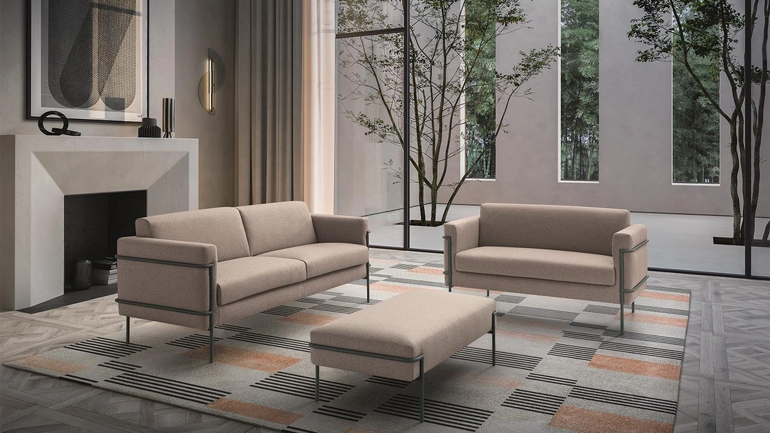 Divano lineare in tessuto con struttura in metallo tubolare a vista Icon di Felis