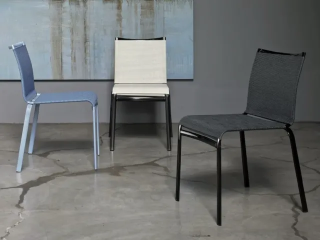 Sedia Net con struttura in acciaio rivestita in Texplast di Bontempi