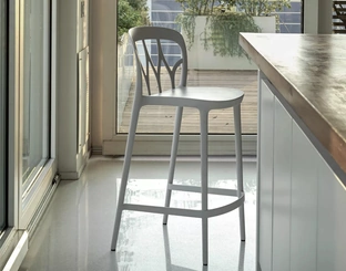 Sgabello Galaxy in polipropilene di Bontempi