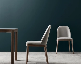 Sedia in tessuto imbottito Karol di Maronese