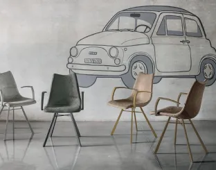 Sedia Maiorca Poltroncina con braccioli rivestita in tessuto soft touch vintage di Target Point