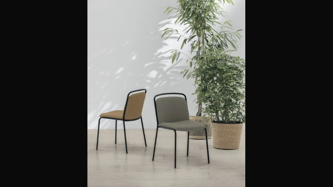 Sedia Yoko di Target Point