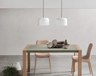 Tavolo allungabile Mikado in laccato e legno di Maronese