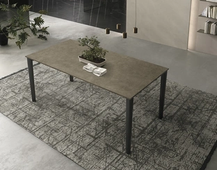 Tavolo fisso Yago in ceramica fokos terra di Sedit