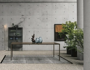 Tavolo Strong con top laccato antigraffio bronzo di Sedit