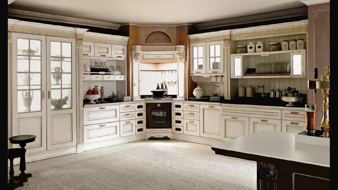 Cucina Classica Imperial Emotion angolare in patinato Bianco Canapa con decorazione oro di Aran