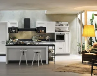 Cucina Classicha York v2 Anta Dogata Rovere Bianco Artic e Maniglia Francesca in finitura Peltro di Stosa