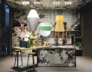 Cucina Design Cover con penisola in legno e decorazione floreale di Aran