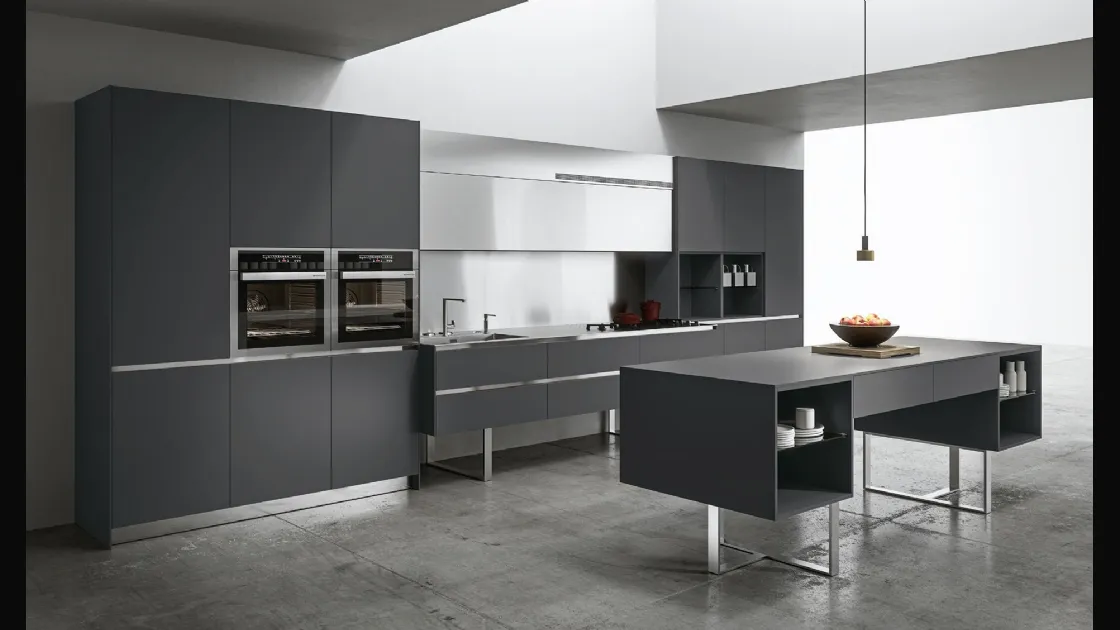 Cucina Design con isola Sipario in Fenix Grigio Bromo di Aran