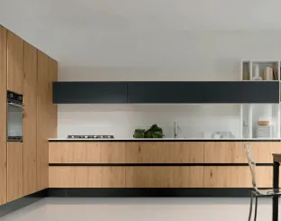 Cucina Design angolare Volare in Rovere naturale nodato e top Bianco di Aran