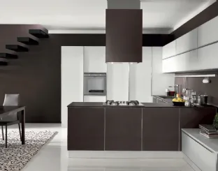 Cucina Design angolare Volare in Vetro liscio Marrone opaco e Bianco opaco di Aran
