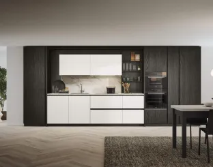 Cucina Moderna lineare Domino Composizione 03 in laminato bianco e melaminico rovere dark di Prima Cucine