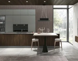 Cucina Moderna con isola Karma 08 in Rovere Corteccia e laccato Timo di Stosa